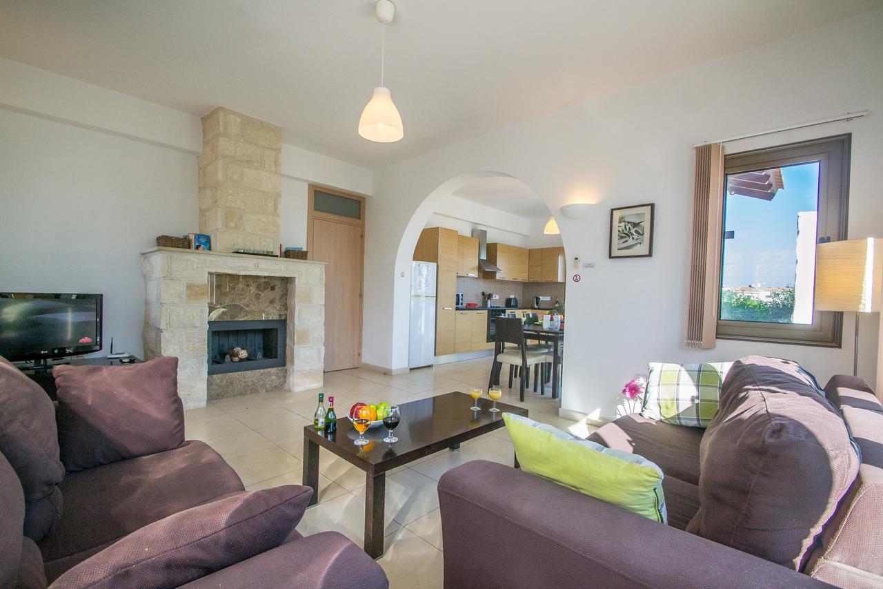 Rada'S Vacation Home Ajía Nápa Kültér fotó